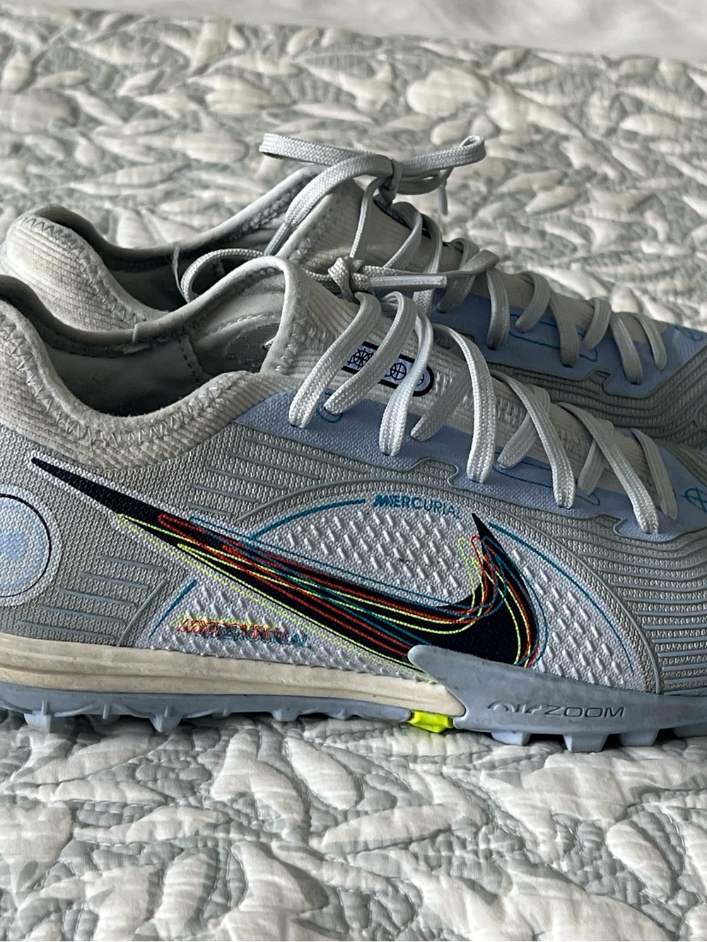Nike Men’s Light Gray Mercurial Athletic Soccer Shoes with Multicolor Swoosh